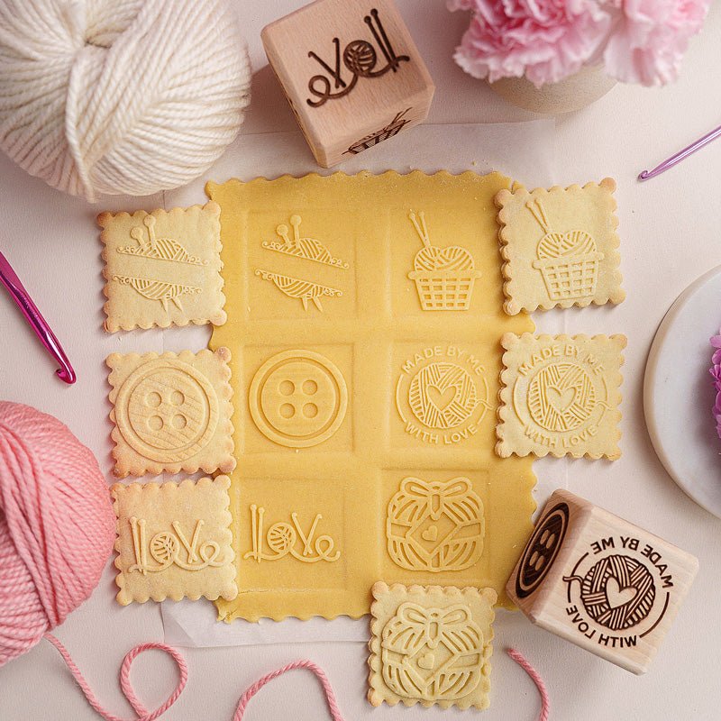 Knitting Cookie Cube