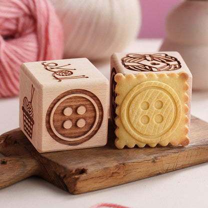 Knitting Cookie Cube